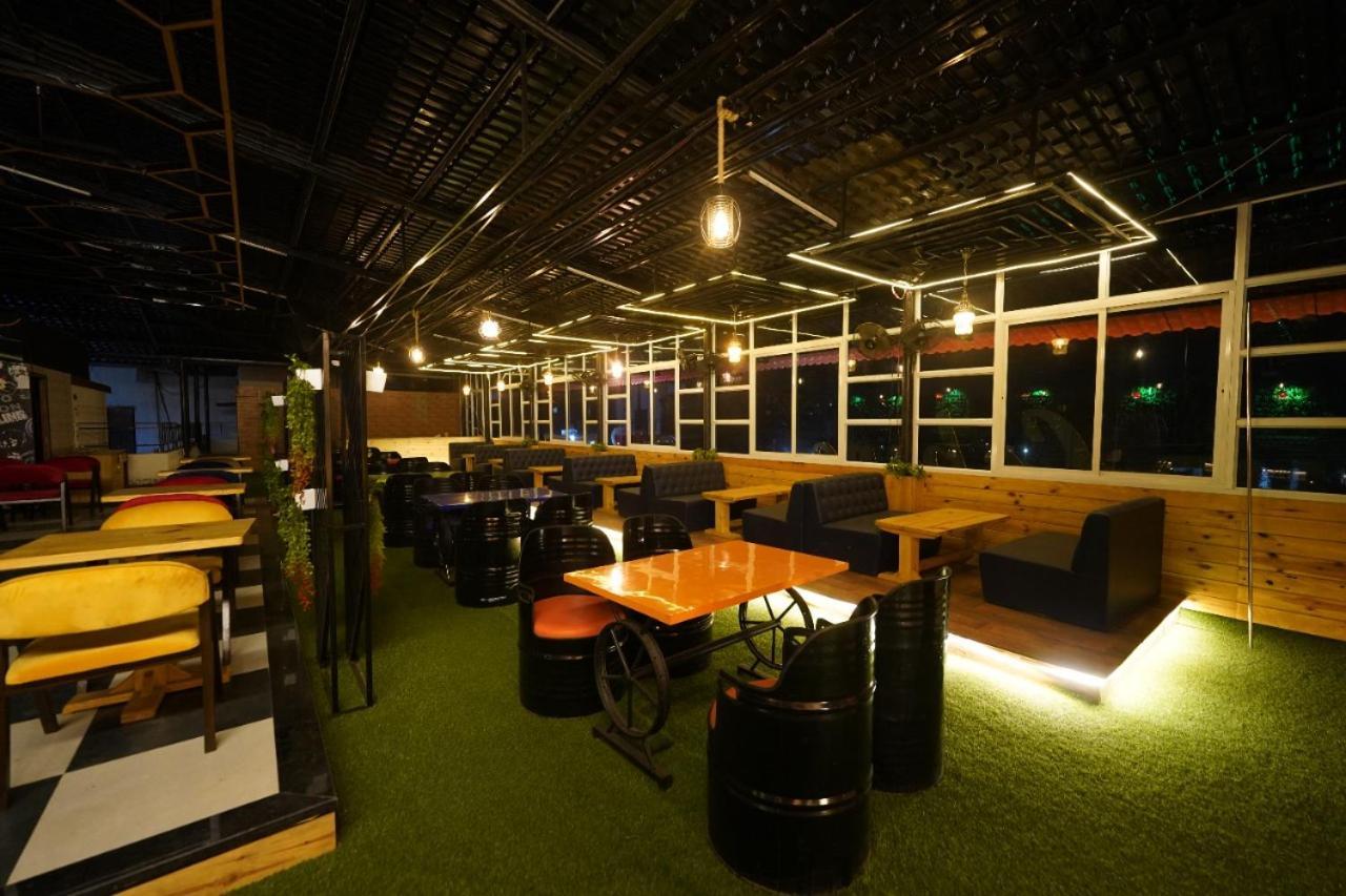 Arsh Executive Inn Dive Ngoại thất bức ảnh