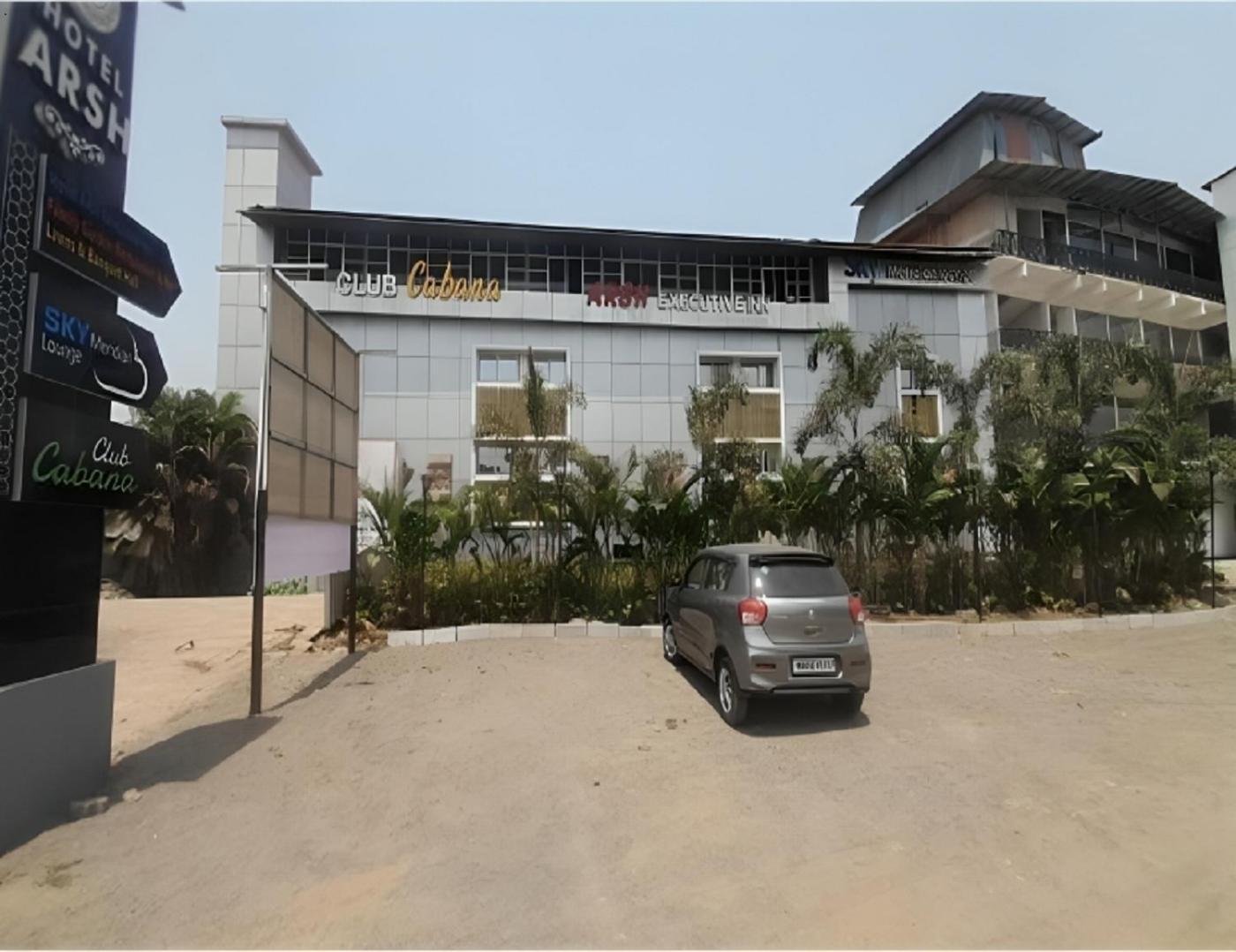 Arsh Executive Inn Dive Ngoại thất bức ảnh