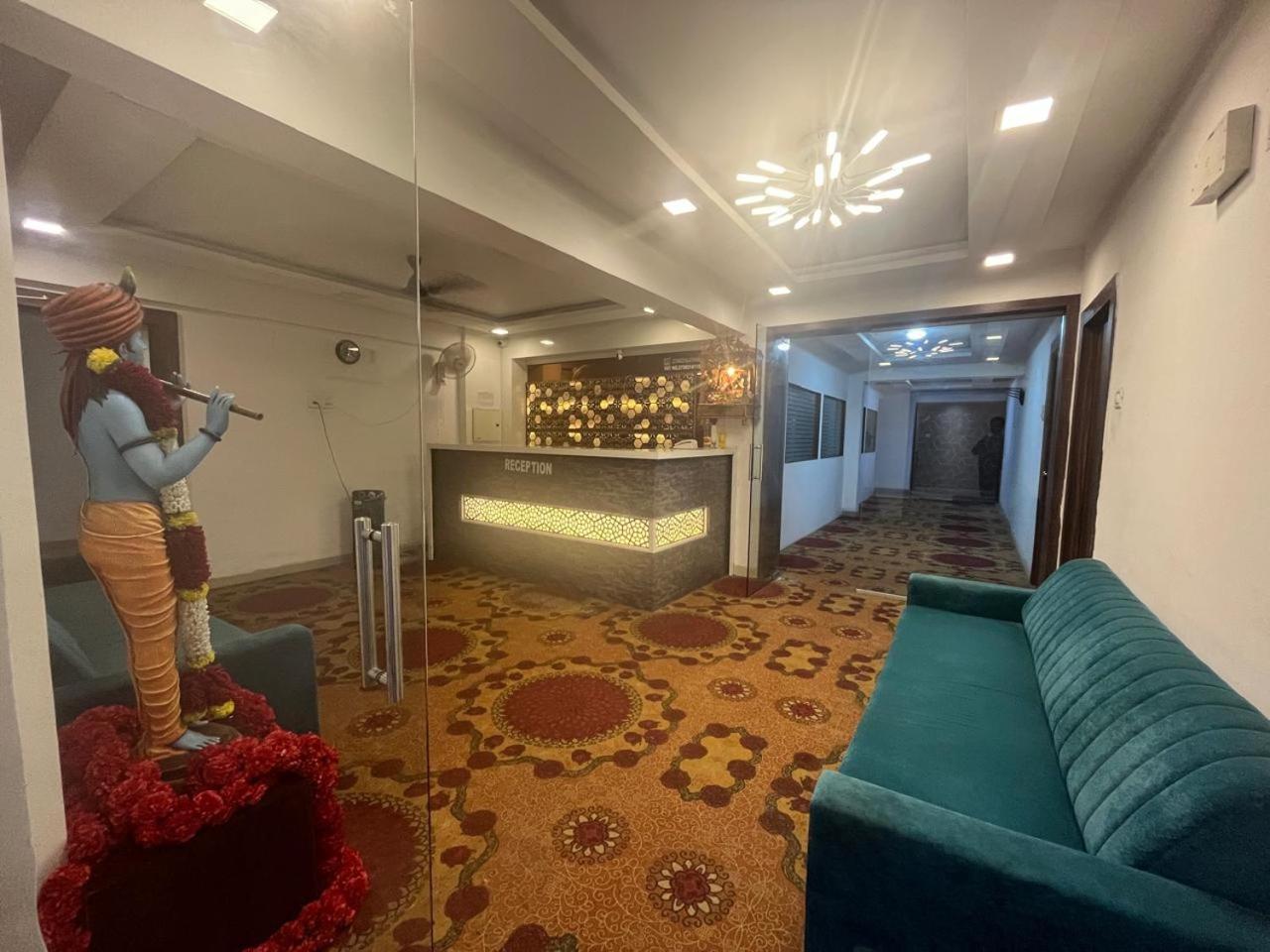 Arsh Executive Inn Dive Ngoại thất bức ảnh